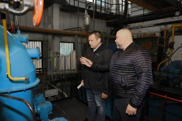 Городские власти обеспечат работу коммунальных предприятий и Днепр не останется без отопления, воды и других энергоносителей. Более того, мэрия все 4 года активно вкладывалась в замену оборудования на котельных и труб отопления