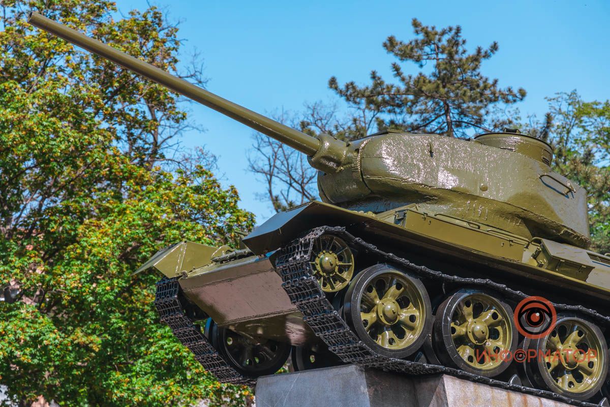 Танк все таки обрел исторический цвет