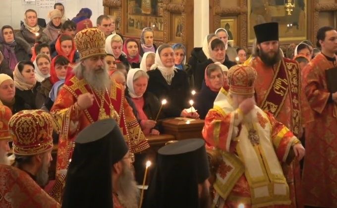 Опасные предложения: церкви в Украине попросили Кабмин ослабить для них карантин 1