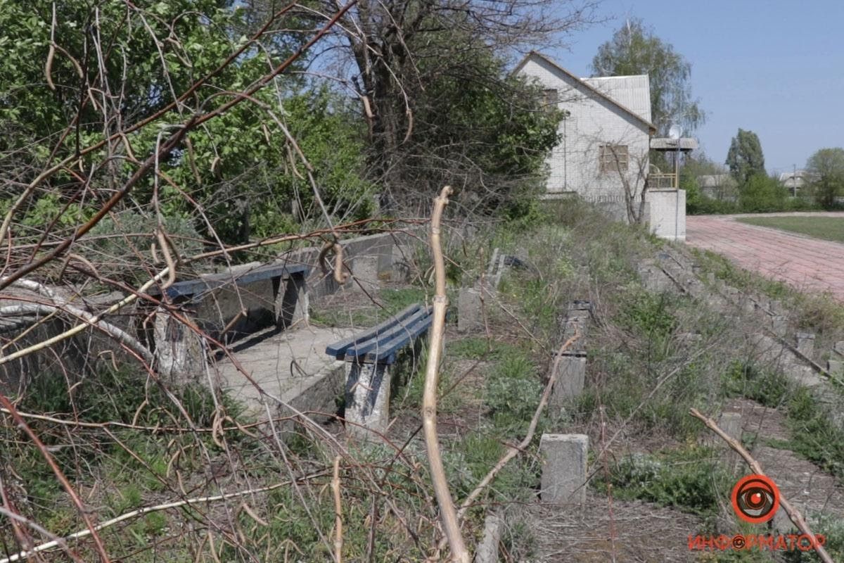 Почему в Подгородном стадион превратился в руины 4