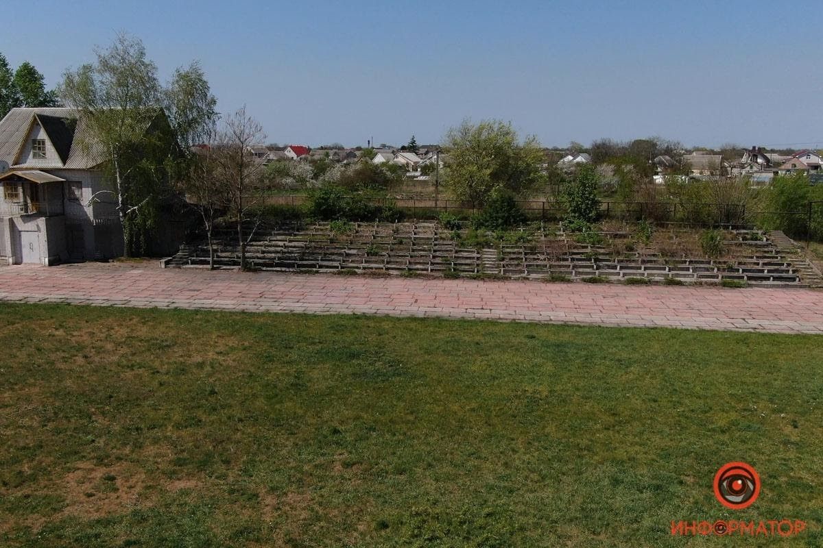 Почему в Подгородном стадион превратился в руины 5