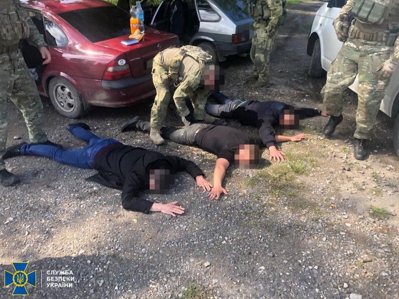 На Днепропетровщине задержали банду полицейских: кто они 2