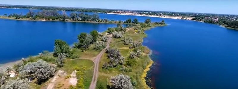 В Днепре рассказали, как снести незаконные заборы вокруг пляжей, если полиция бездействует 1