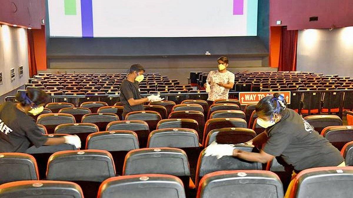 В Украине разрешили работу кинотеатров, но откроют их позже