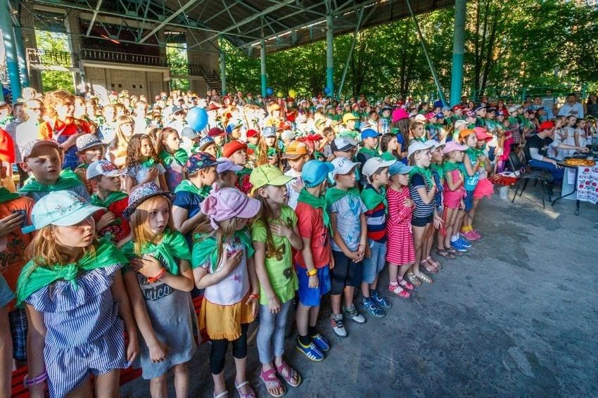 Помощь детям, «бюджет участия» и борьба с коррупцией: мэр Днепра Борис Филатов подвел итоги сессии горсовета 2