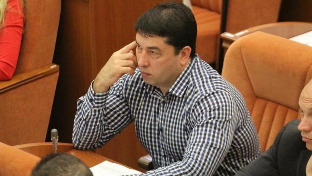 Выборы в Днепре: Абдула Эльдаров выходит из тени