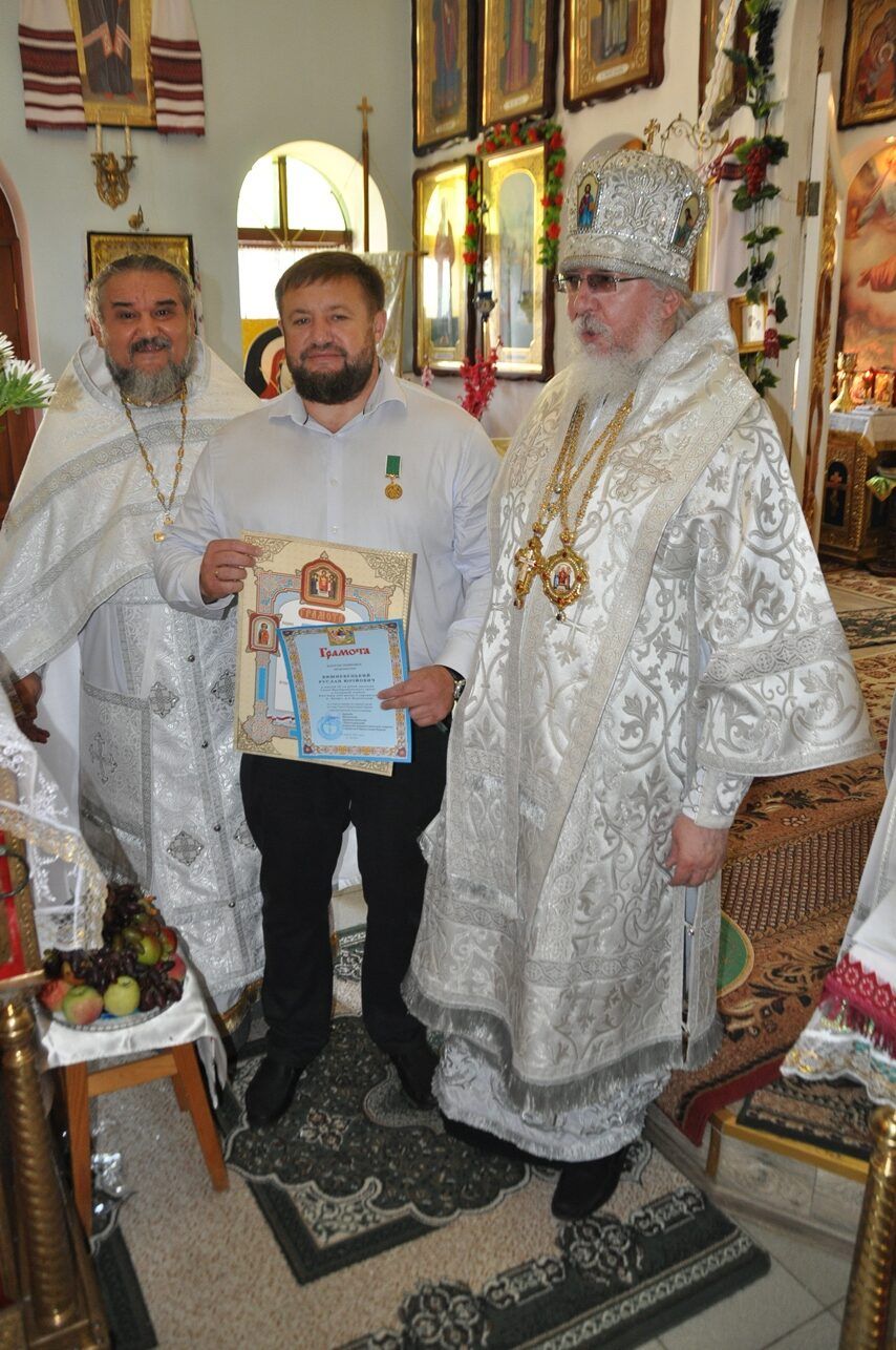 Отримання медалі у 2021 році від священників Української православної церкви (московського патріархату) Отримання медалі у 2021 році від священників Української православної церкви (московського патріархату)