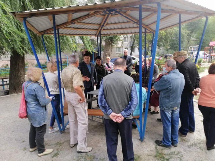 Михайло Глікман на зустрічі з мешканцями