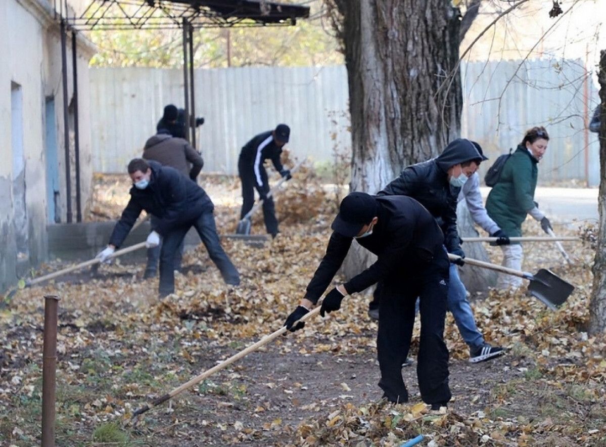 Это официальная занятость, уплата налогов и страховой стаж