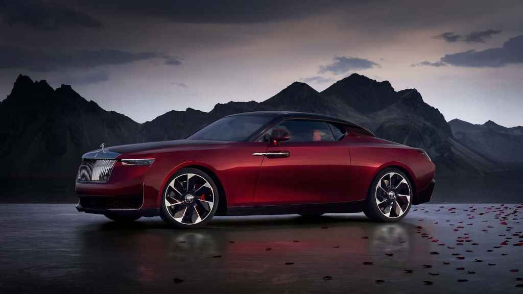 Rolls-Royce La Rose Noire Droptail Rolls-Royce La Rose Noire Droptail