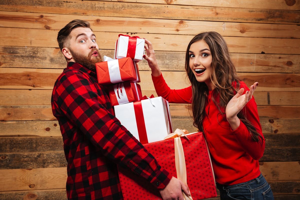 Друзьям можно подарить эмоции. Друзьям можно подарить эмоции.