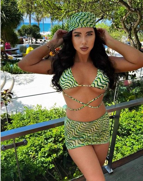 Жена легионера Кочергина выложила очень горячие фото из Бали 6