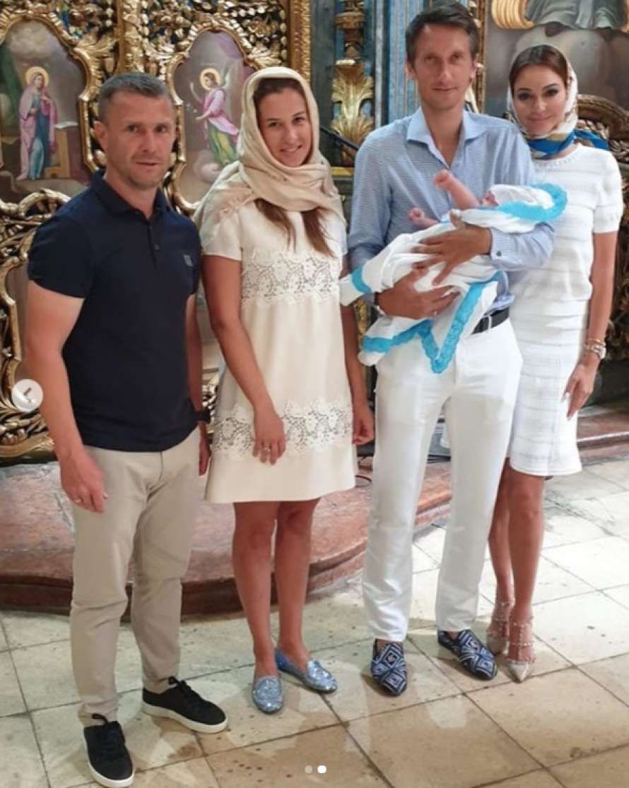 Создал бренд вина и защищает Украину: 7 фактов о Стаховском 1