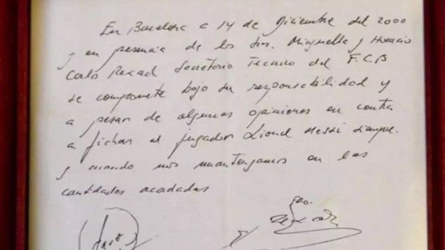 Серветку з описом першого контракту Мессі з Барселоною продадуть за шалені гроші 1