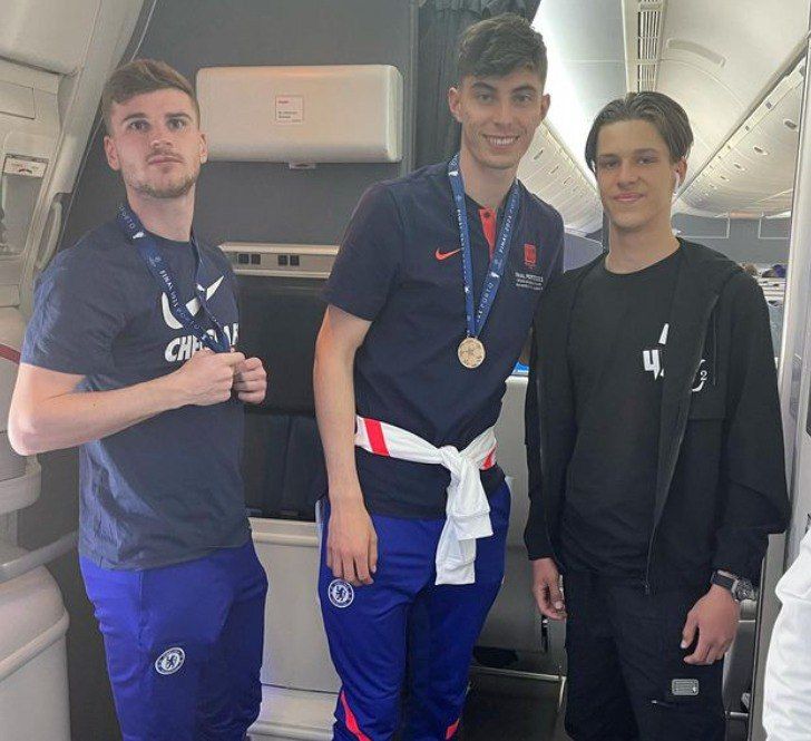 Лютий Мудрик викликає фанів Челсі зіграти віч-на-віч 2