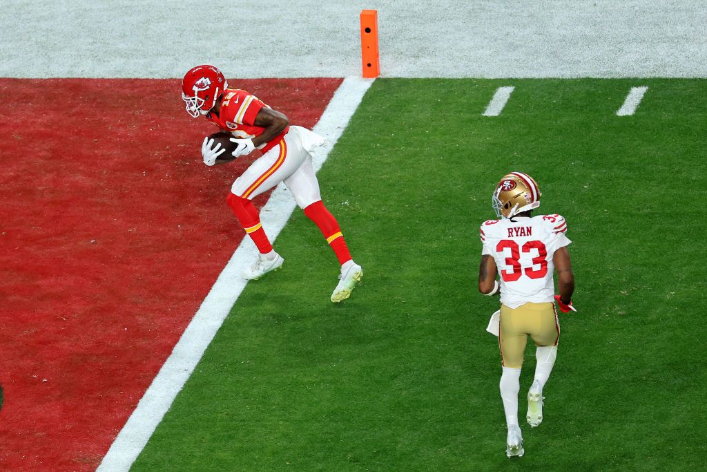 Канзас-Сити Чифс защитил титул чемпиона НФЛ: 20 невероятных фото Super Bowl LVIII 3