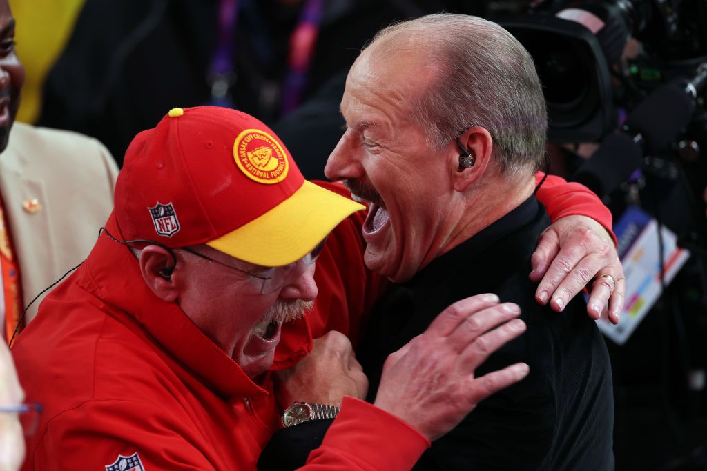 Канзас-Сити Чифс защитил титул чемпиона НФЛ: 20 невероятных фото Super Bowl LVIII 6