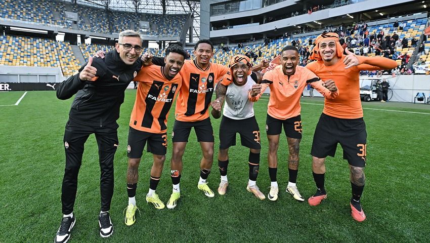 20 яскравих фото, як Шахтар відсвяткував чемпіонський титул 12