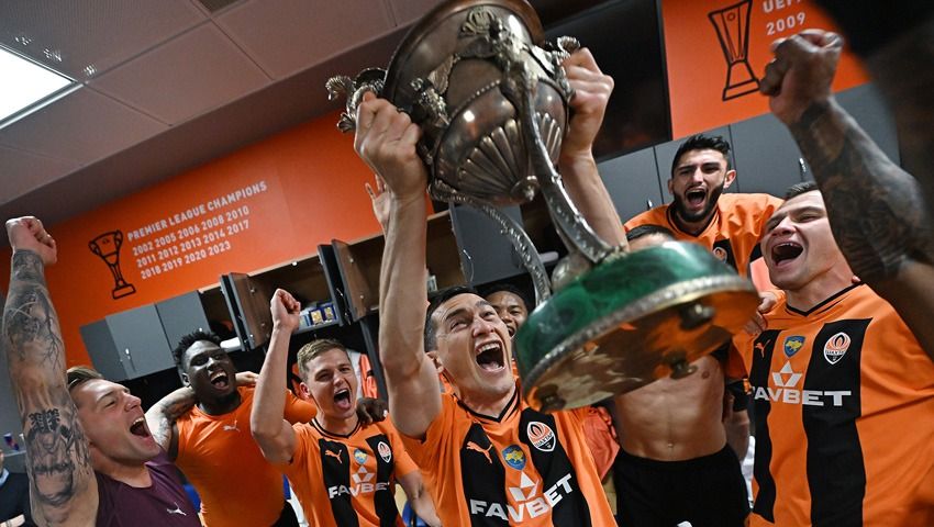 20 яскравих фото, як Шахтар відсвяткував чемпіонський титул 13