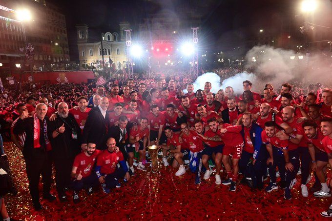 Олимпиакос выиграл Лигу конференции и принес Греции первый еврокубок 3