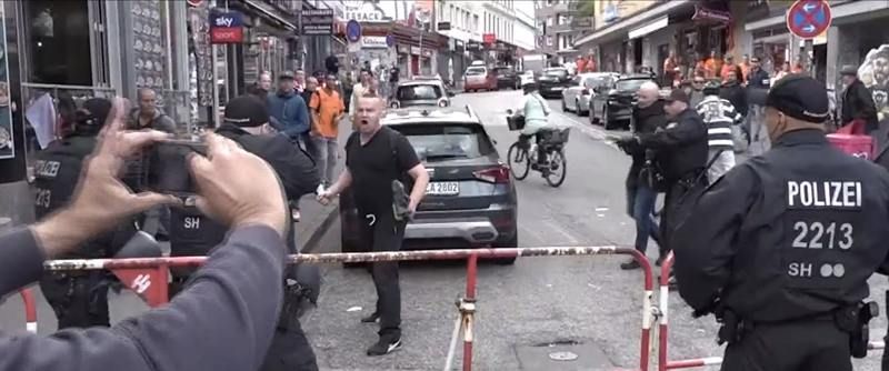 Євро-2024: псих з киркою та коктейлем Молотова напав на фанатів Нідерландів 1