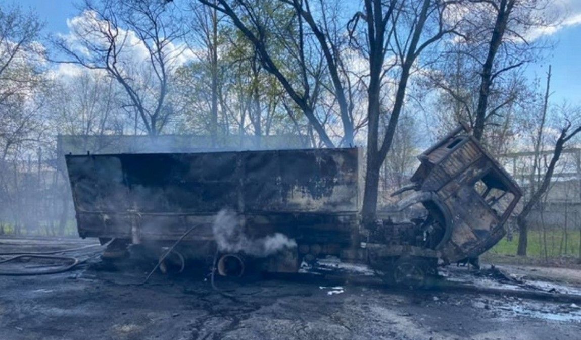 Під час пожежі в Рубіжному постраждав військовий