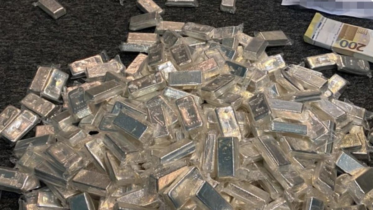 СБУ изъяла более 800 кг серебра у группировки, которая может быть причастна к финансированию «ЛДНР»