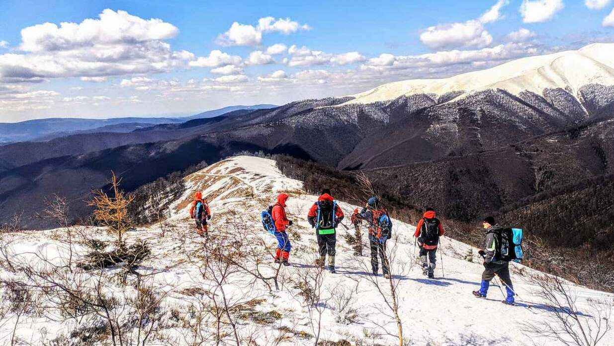 В Украине спасатели просят регистрироваться перед походами в горы: как это сделать