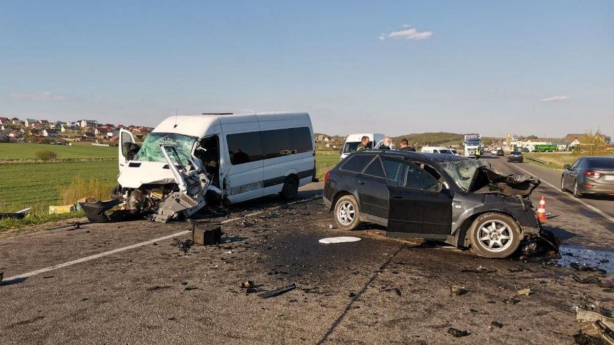 В ДТП в Ровенской области погибла супружеская пара и их полуторамесячный сын: подробности от полиции