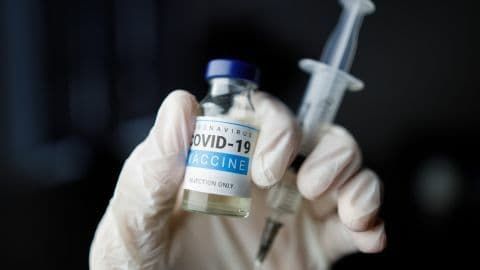 В Украине за сутки COVID-прививку получили более 21 тысяч человек