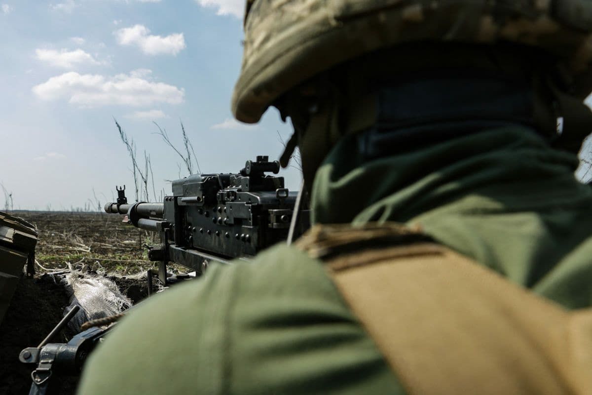 Бойовики на Донбасі 16 разів порушили режим «тиші», поранений військовий