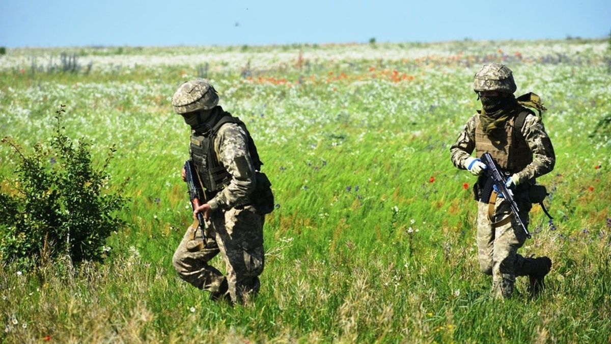 На Донбасі бойовики за добу 6 разів зривали «тишу», поранений військовий