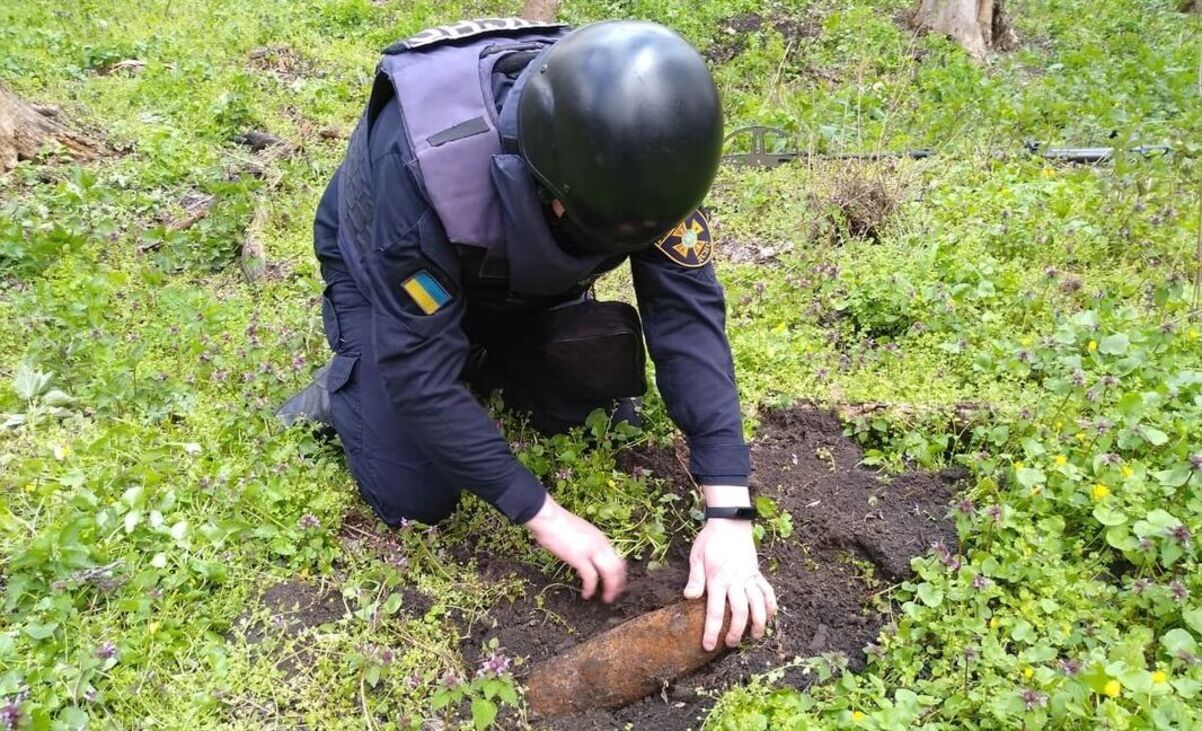 За неделю пиротехники обезвредили в ООС почти полтысячи мин