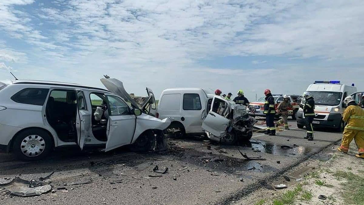 В Ровенской области произошло смертельное ДТП: есть погибшие и раненые