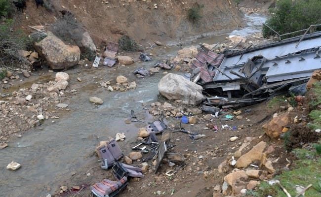 В Пакистане перевернулся пассажирский автобус: погибли 20 человек