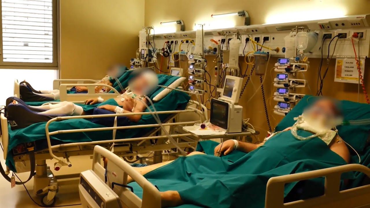 У Києві виписали одного з двох хворих штамом «Дельта» пацієнтів