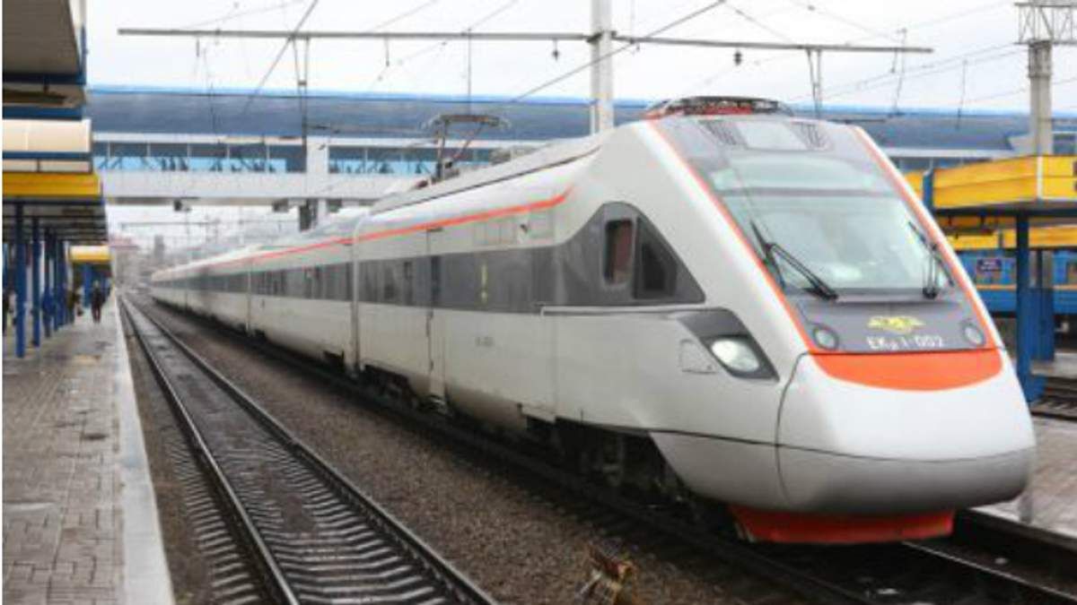 До столиці за 6 годин: УЗ запустила потяг з Тернополя до Києва