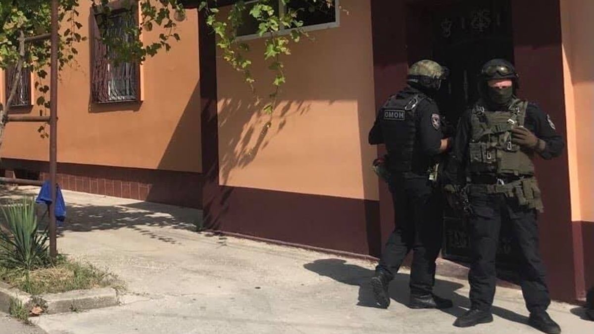В окупованому Криму російські силовики проводять обшуки в кримських татар