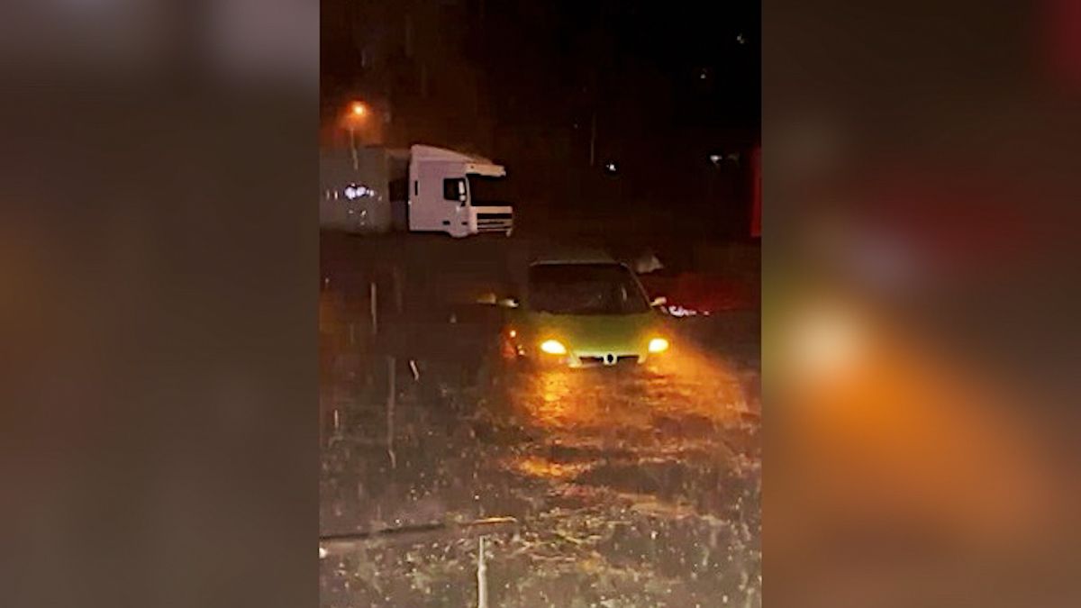 Сильный ливень чуть не смыл Одессу в Чёрное море: видео всего, что происходило ночью