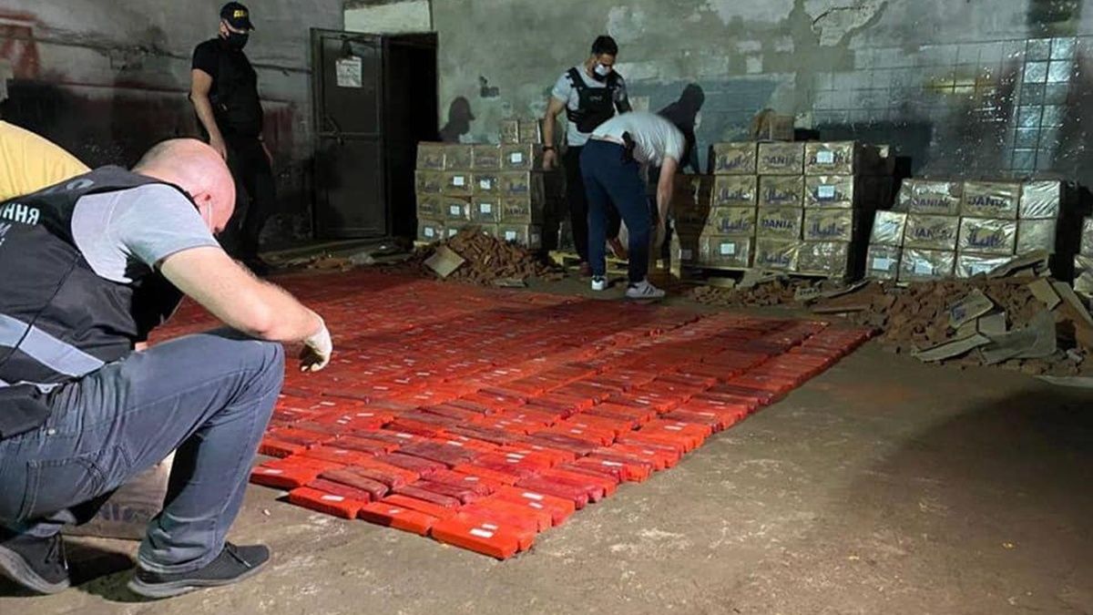 В Киеве задержали братьев, которые организовали поставки героина из Ирана в Украину