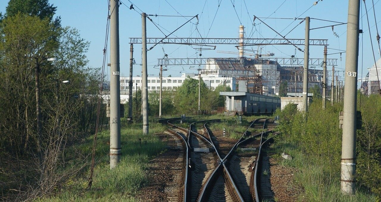 В зоне ЧАЭС отремонтировали пути: их готовят к перевозке отработанного ядерного топлива