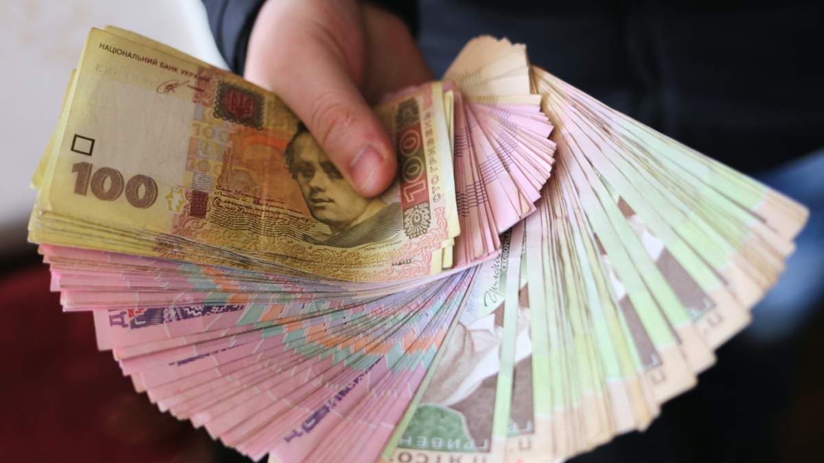 До 150 тисяч: в Україні пропонують збільшити виплати при народженні дитини