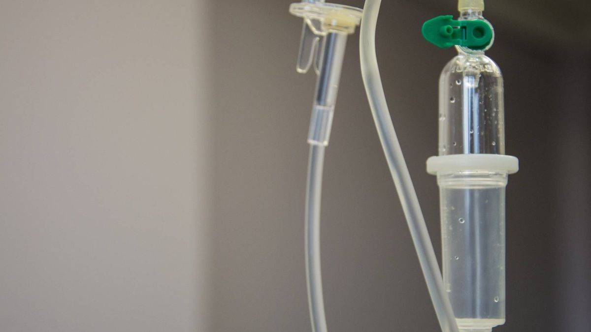 У Волинській області чоловік випив отруту для жуків, щоб дружина не виїжджала на заробітки