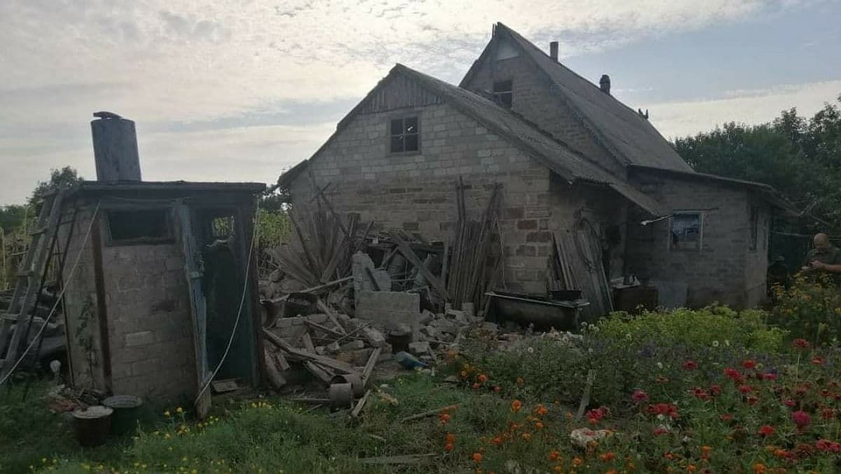 Поліція відкрила кримінальну справу через обстріл Новоселівки на Донбасі: загинув 86-річний чоловік