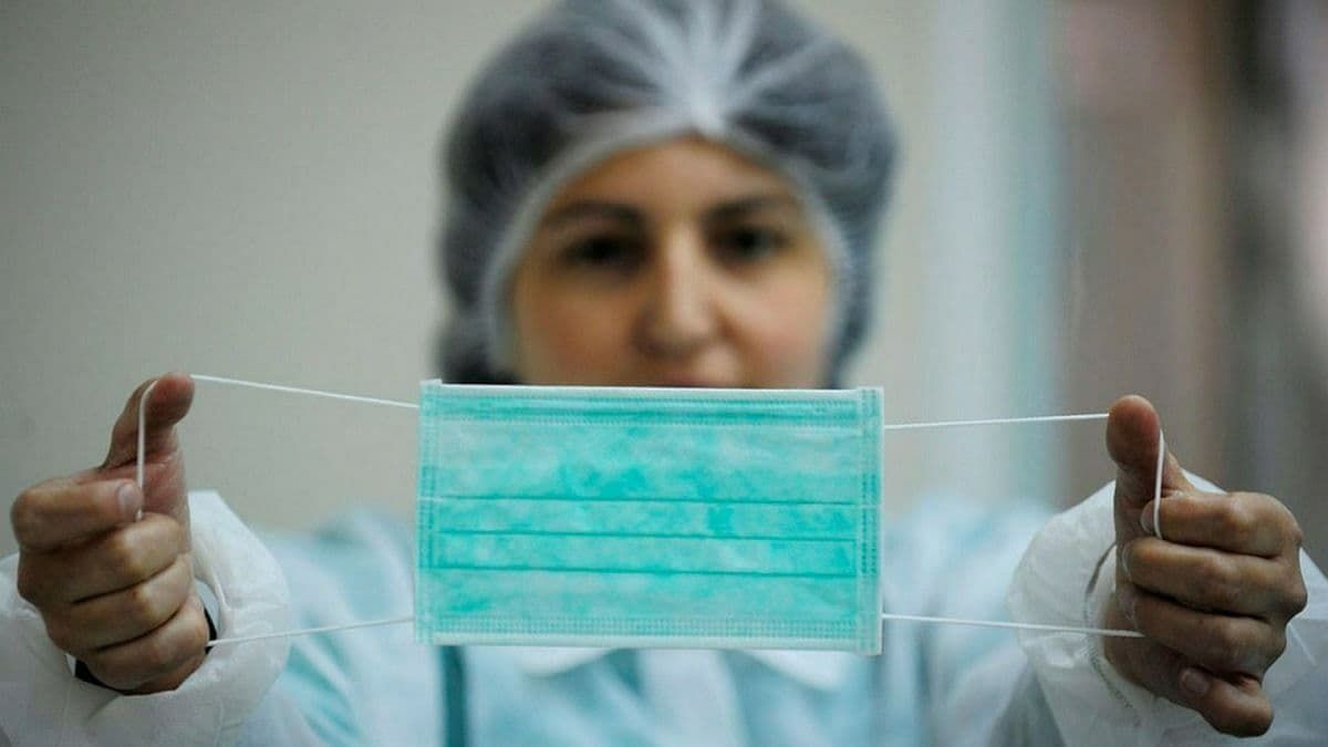 В Болгарии продлили режим ЧС на три месяца из-за ситуации с COVID-19