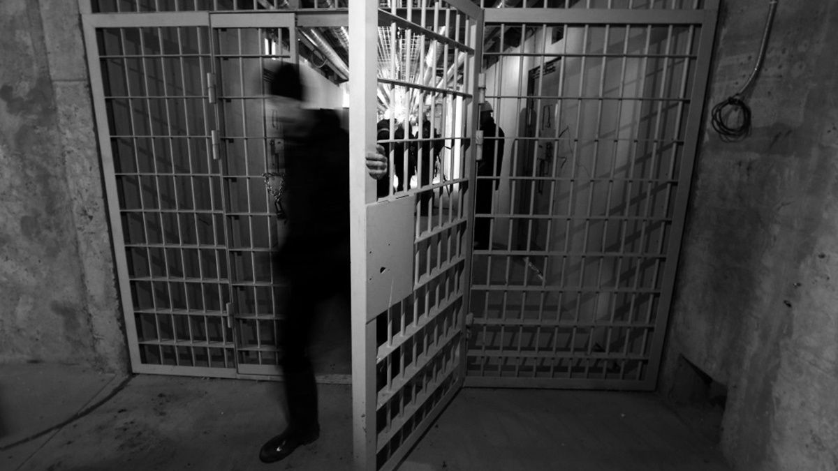 В оккупированном Симферополе в СИЗО украинского политзаключенного содержат в нечеловеческих условиях