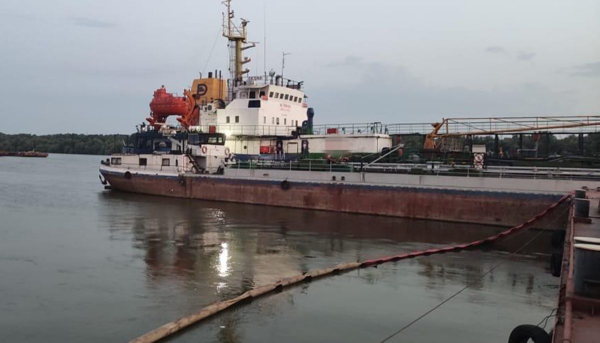 До України нелегально ввозили тисячі тонн російського палива