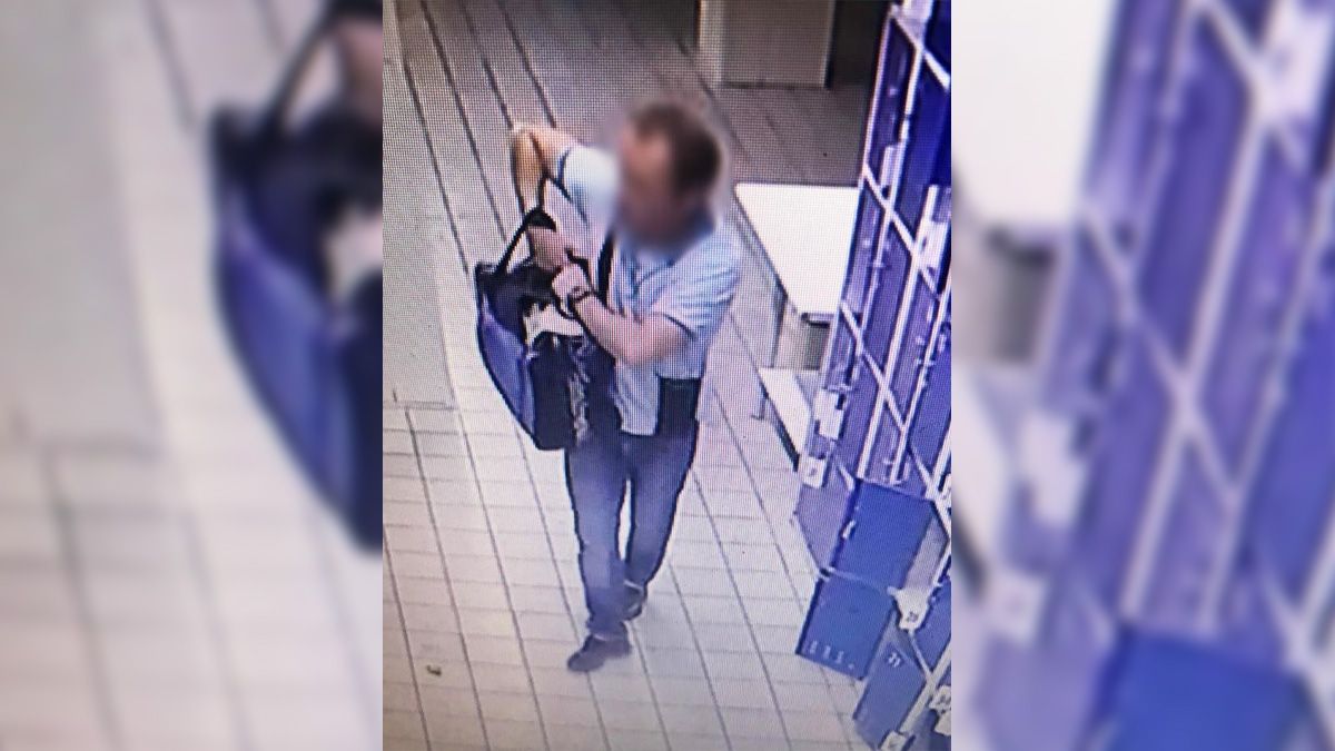 Ховав у шафці супермаркету: в Одесі чоловік хотів продати гранати
