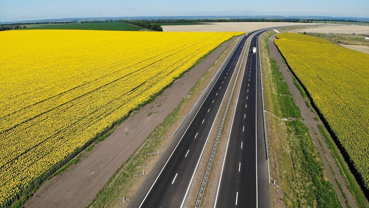 В Украине водителей грузовиков обяжут платить за проезд по дорогам государственного значения