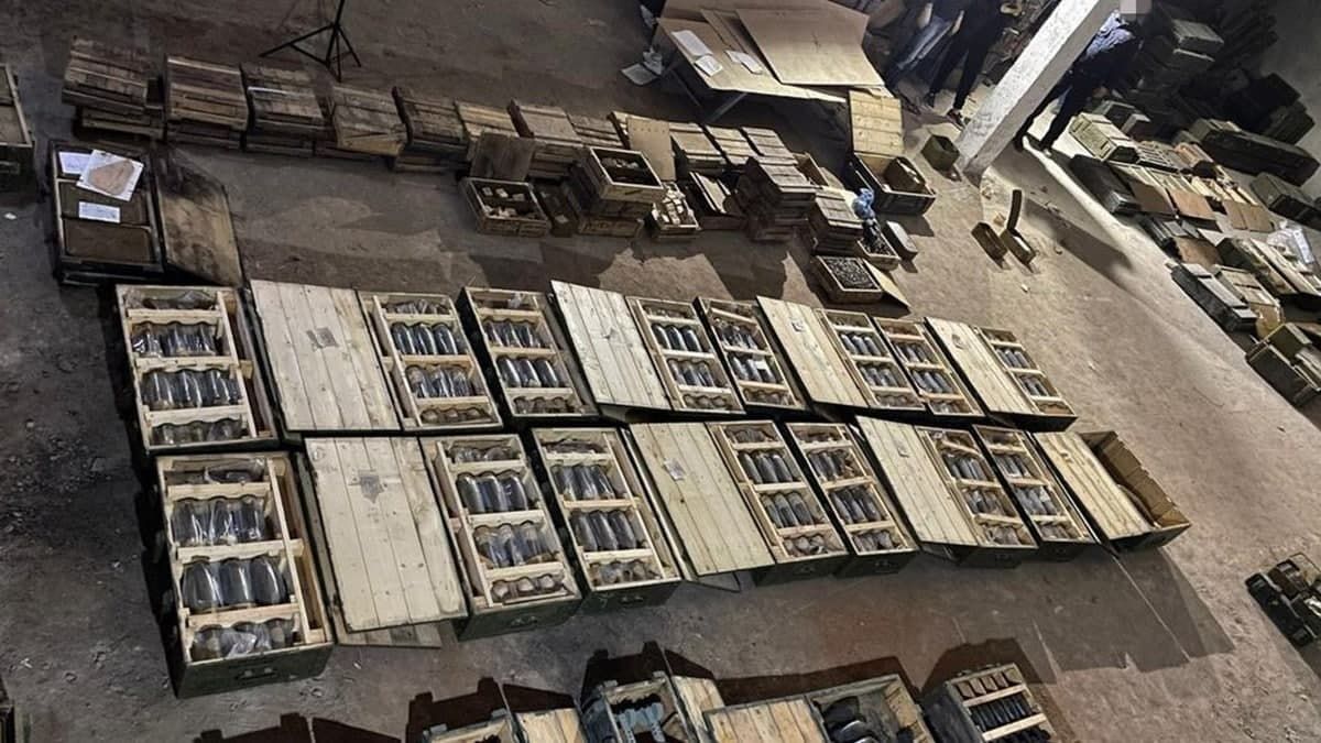 В Николаеве начальник военного склада продавал снаряды, мины и гранаты